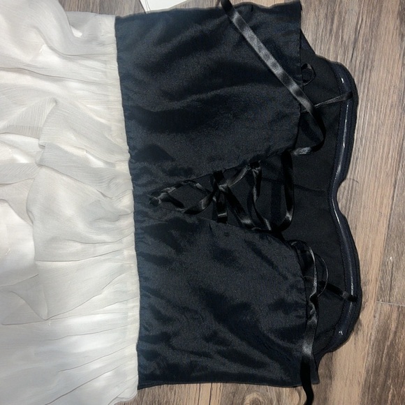 Arden B. Black and ivory Strapless Dress - Picture 4 of 7
